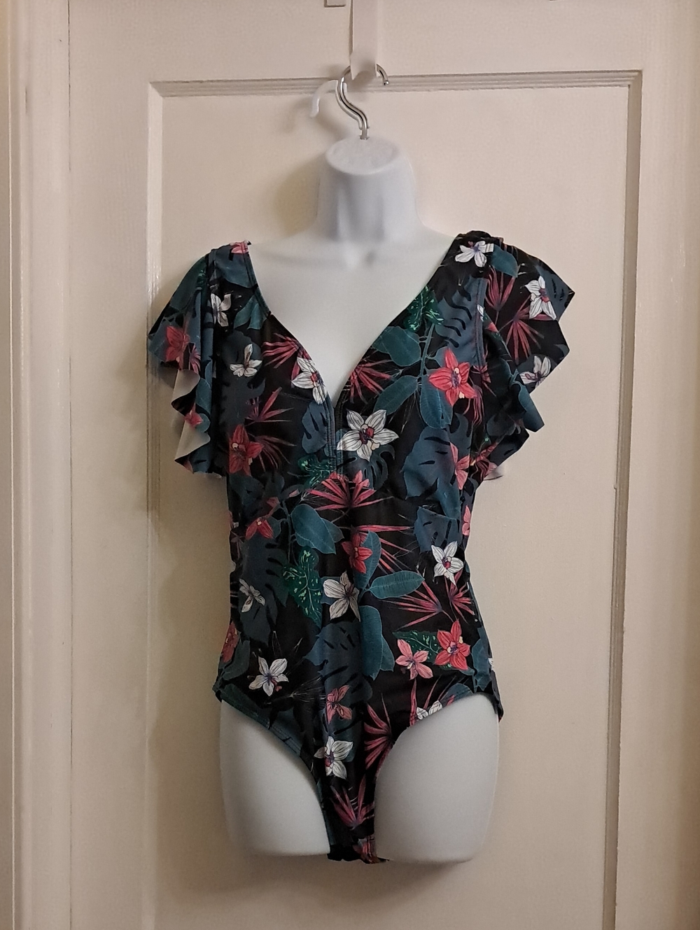 Binlowis V Neck Ruffle Ladies Floral Print Bathing Suit  NWT  Size L